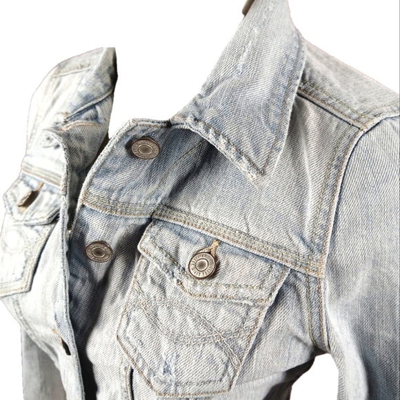 Abercrombie Light Wash Distressed Denim Jacket Juniors' XL Women's XS Cropped - Picture 4 of 6
